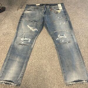 Distressed jeans Legacy by Jordan Craig